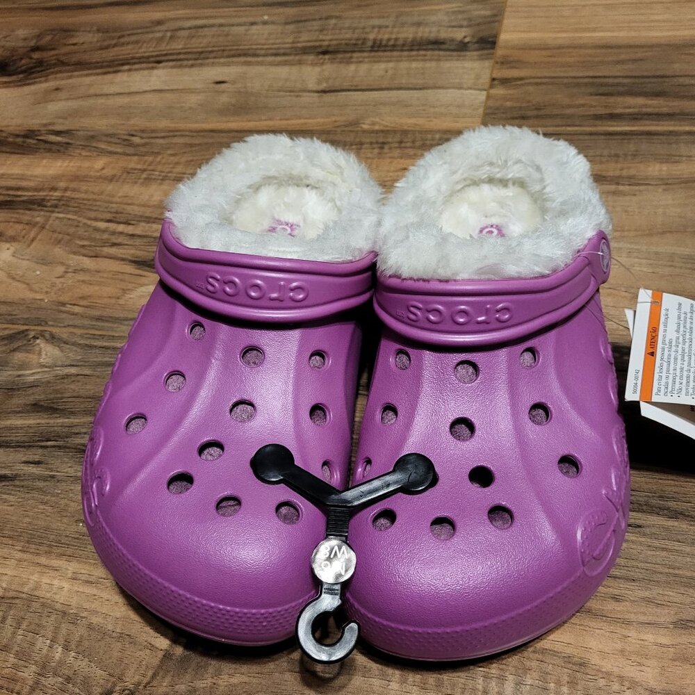 NWT Crocs Plush Lined Magenta Crocs Women's 8